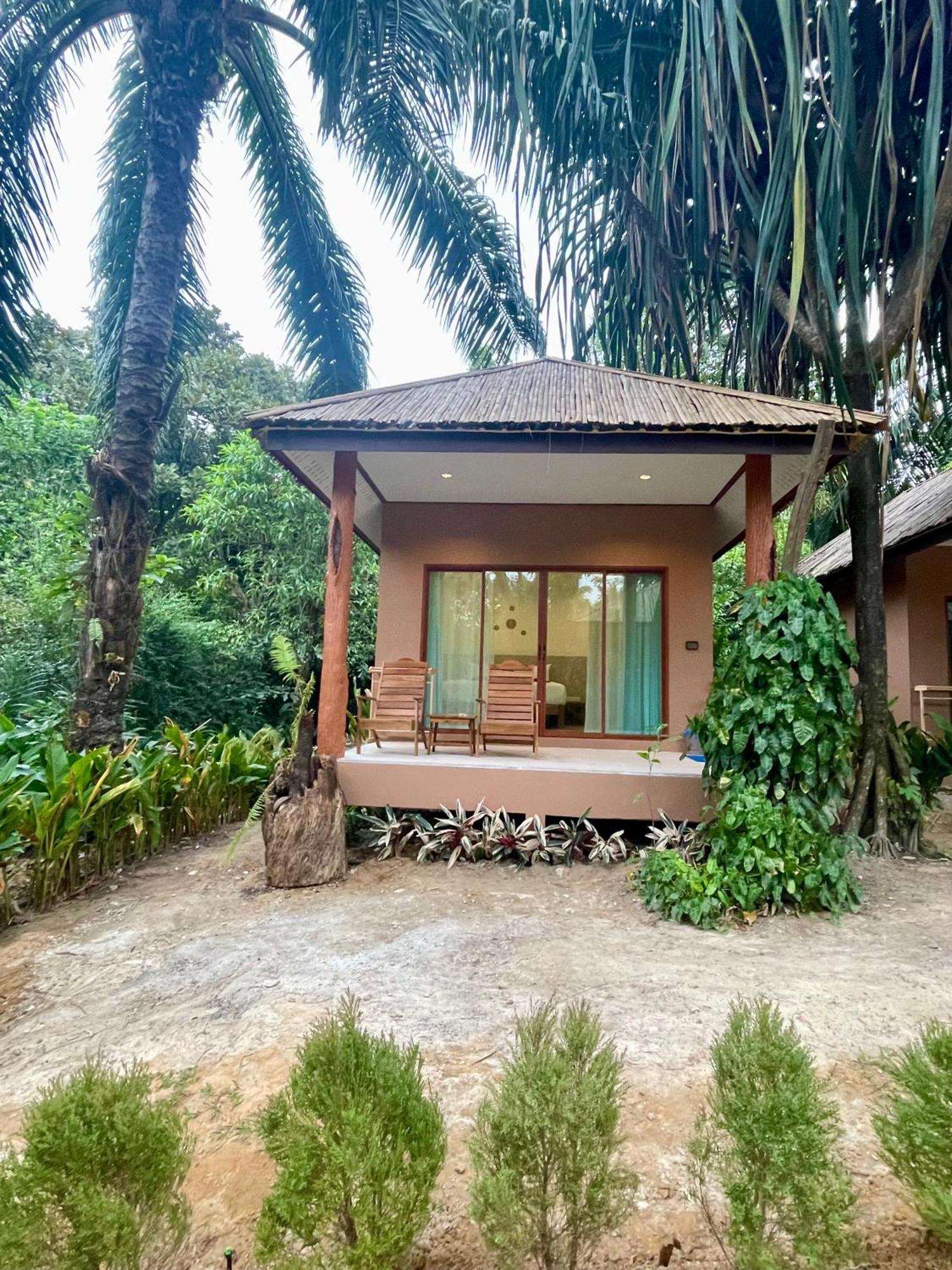 Sunny Cove Beach Resort Koh Phayam رانونغ المظهر الخارجي الصورة